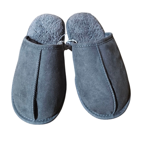 NWOT Boys‎ Cozy Gray Slippers Size 2/3 - Picture 1 of 6